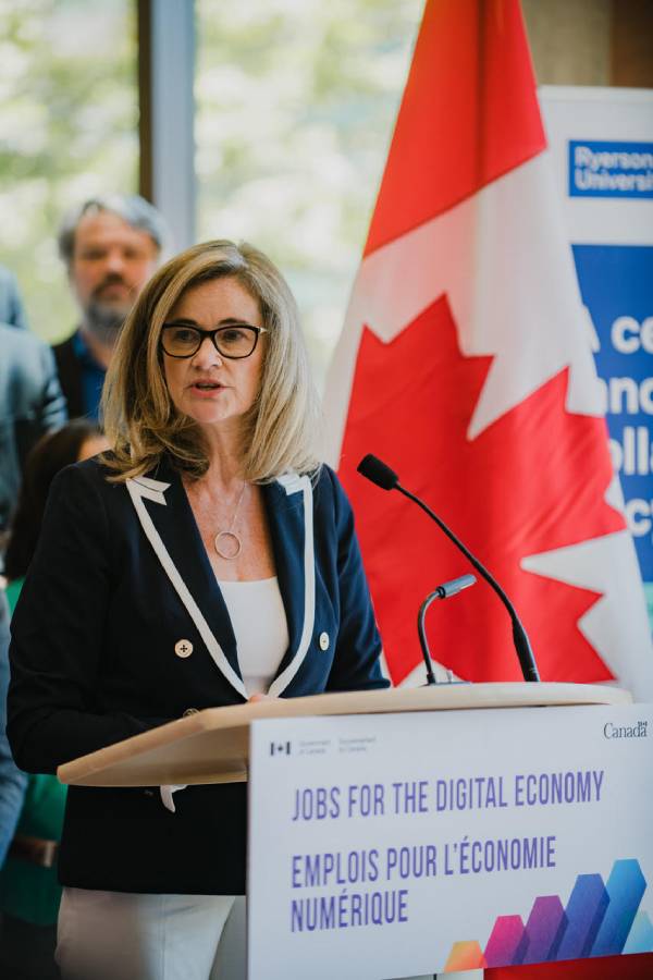 Laurie Pezzente, Senior Vice-President and Chief Security Officer, RBC